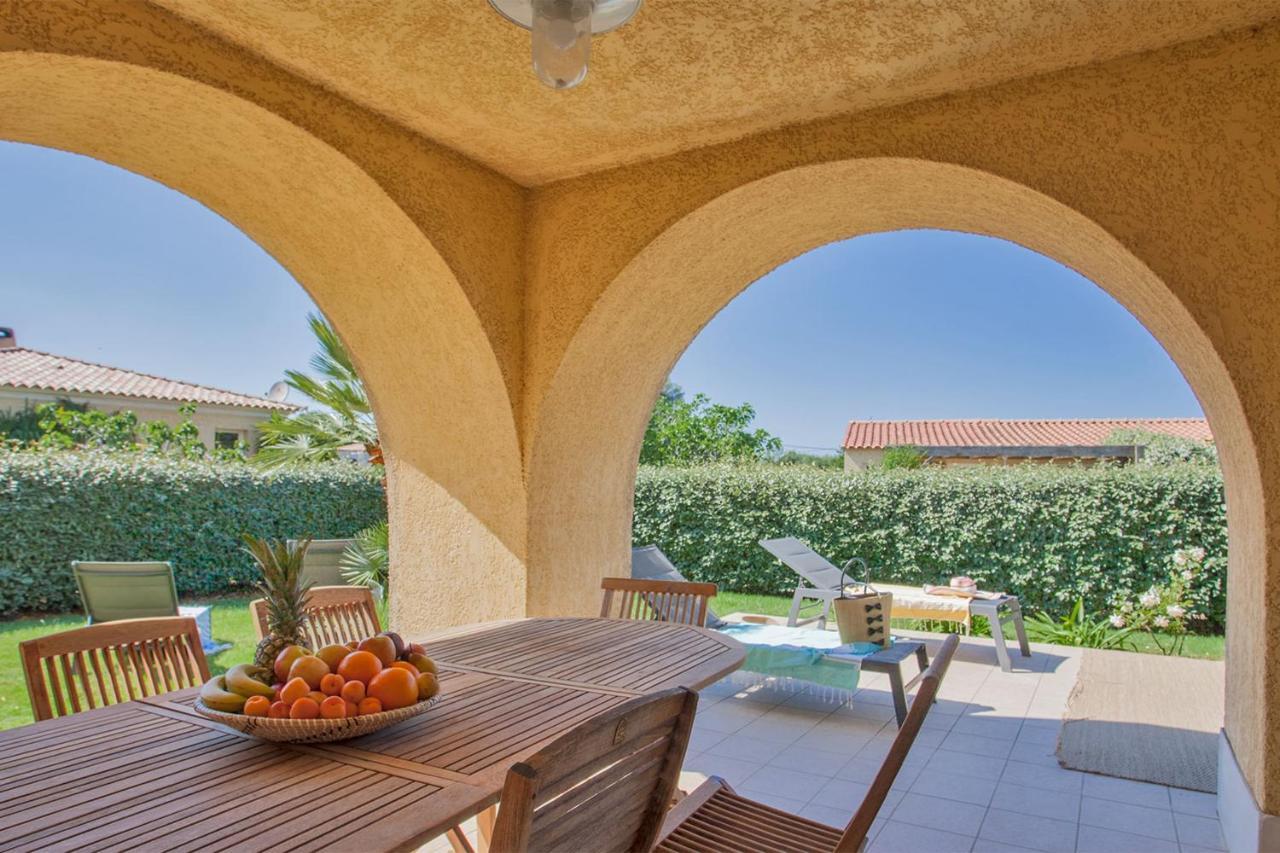 Location De Vacances Olivier Jardin Privatif Et Piscine Chauffee Partagee Calvi  Eksteriør billede